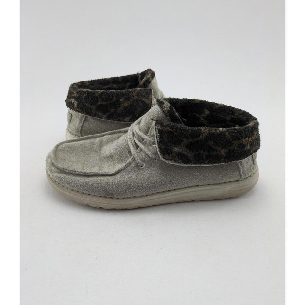 Womens Hey Dude Britt Cream Cheetah Lightweight Casual Shoes 121770149 Size 10